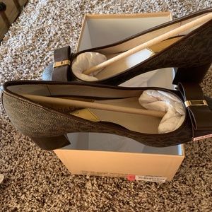 Michael Kors Brown Mid Pump